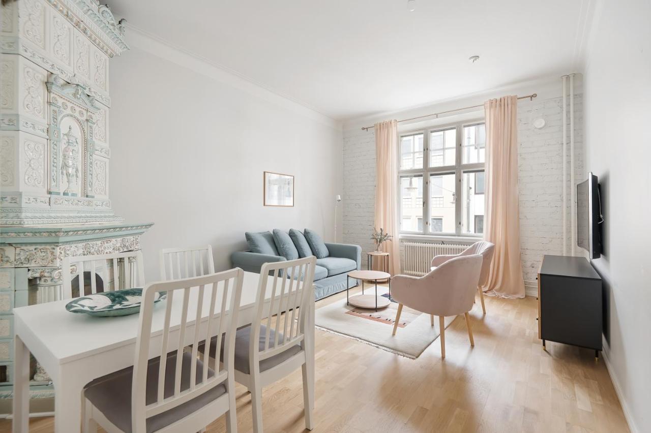 Wehost Fabulous 2Br In Prestigious Punavuori @Iso Roobertinkatu 26 Helsinki Exterior photo